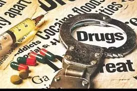 Jammu -Kashmir: पुलिस ने कुख्यात ड्रग तस्कर के खिलाफ की सख्त कार्रवाई Jammu -Kashmir: पुलिस ने कुख्यात ड्रग तस्कर के खिलाफ की सख्त कार्रवाई