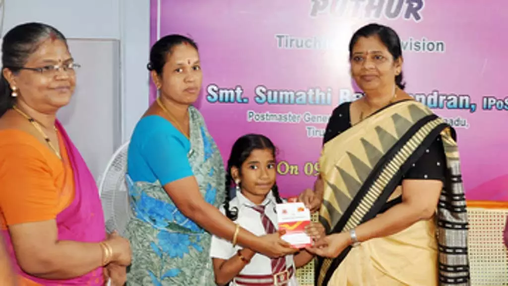 Tamil Nadu में सेल्वमगल बचत योजना में कम निवेश Tamil Nadu में सेल्वमगल बचत योजना में कम निवेश