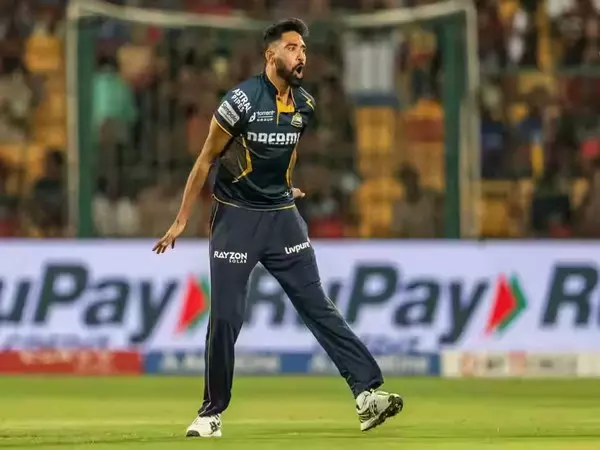 मेरी मानसिकता विश्वास रखने की है: IPL 2025 में आरसीबी के खिलाफ मैच जीतने वाले स्पेल के बाद मोहम्मद सिराज मेरी मानसिकता विश्वास रखने की है: IPL 2025 में आरसीबी के खिलाफ मैच जीतने वाले स्पेल के बाद मोहम्मद सिराज