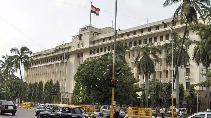 Maharashtra: सरकार ने मंत्रालय पहुंच के लिए डिजी प्रवेश ऐप और फेस डिटेक्शन पेश किया Maharashtra: सरकार ने मंत्रालय पहुंच के लिए डिजी प्रवेश ऐप और फेस डिटेक्शन पेश किया