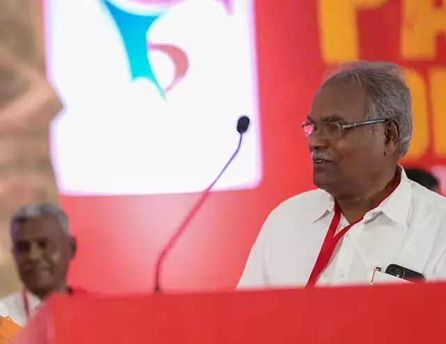 कम्युनिस्ट आंदोलन उत्पीड़न से आगे बढ़ चुका है: K. Balakrishnan कम्युनिस्ट आंदोलन उत्पीड़न से आगे बढ़ चुका है: K. Balakrishnan