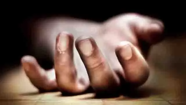 Telangana में ऑनलाइन सट्टे में पैसा हारने पर व्यक्ति ने आत्महत्या कर ली Telangana में ऑनलाइन सट्टे में पैसा हारने पर व्यक्ति ने आत्महत्या कर ली