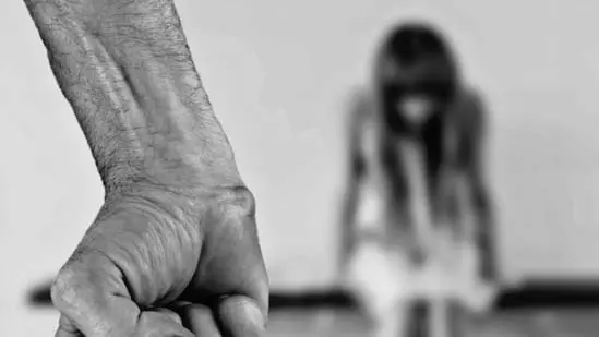Bengaluru: बिहार की महिला का अपहरण कर बलात्कार, दो गिरफ्तार Bengaluru: बिहार की महिला का अपहरण कर बलात्कार, दो गिरफ्तार