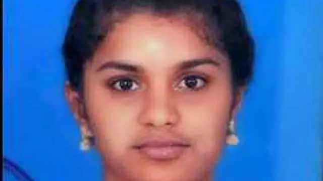 Tamil Nadu: प्यार से इंकार करने पर बहन की पीट-पीटकर हत्या करने के आरोप में भाई गिरफ्तार Tamil Nadu: प्यार से इंकार करने पर बहन की पीट-पीटकर हत्या करने के आरोप में भाई गिरफ्तार