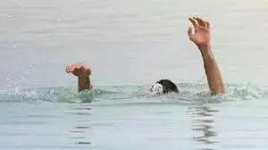 Haldwani: गौला नदी में नहाने गए युवक की डूबकर मौत, दोस्तों के सामने हुआ हादसा Haldwani: गौला नदी में नहाने गए युवक की डूबकर मौत, दोस्तों के सामने हुआ हादसा