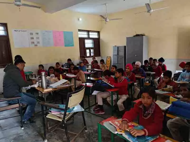 Punjab के स्कूलों ने छात्रों में चीनी के सेवन को रोकने के लिए पहल शुरू की Punjab के स्कूलों ने छात्रों में चीनी के सेवन को रोकने के लिए पहल शुरू की