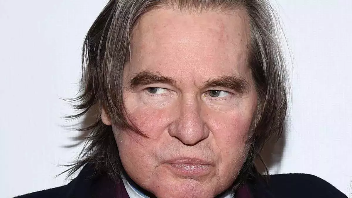 Val Kilmer का दर्द: ब्रेकअप के बाद रोज रोते थे, पढे पूरी खबर Val Kilmer का दर्द: ब्रेकअप के बाद रोज रोते थे, पढे पूरी खबर