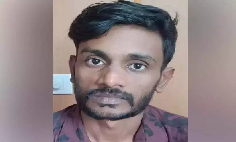 वाहन निरीक्षण के दौरान एक युवक को MDMA के साथ पकड़ा गया वाहन निरीक्षण के दौरान एक युवक को MDMA के साथ पकड़ा गया