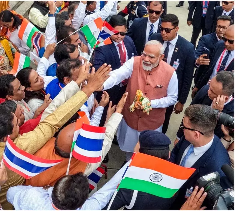 भारत-थाईलैंड के रिश्तों को नई ऊंचाई देने की तैयारी: PM मोदी भारत-थाईलैंड के रिश्तों को नई ऊंचाई देने की तैयारी: PM मोदी