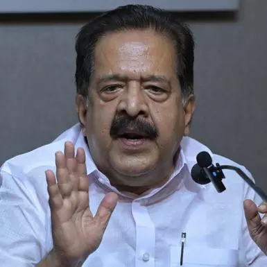Kerala : चेन्निथला ने पुलिस हिरासत में आदिवासी नाबालिग की मौत की न्यायिक जांच की मांग की Kerala : चेन्निथला ने पुलिस हिरासत में आदिवासी नाबालिग की मौत की न्यायिक जांच की मांग की