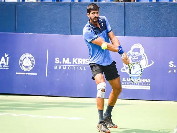 SM Krishna Memorial Open: राघव ने बिंदा को हराकर दूसरे दौर में प्रवेश किया SM Krishna Memorial Open: राघव ने बिंदा को हराकर दूसरे दौर में प्रवेश किया