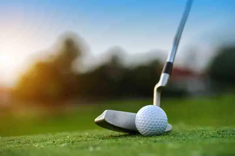 आमंत्रण Golf चैंपियनशिप में दूसरे राउंड के बाद शहर के युवराज आगे आमंत्रण Golf चैंपियनशिप में दूसरे राउंड के बाद शहर के युवराज आगे