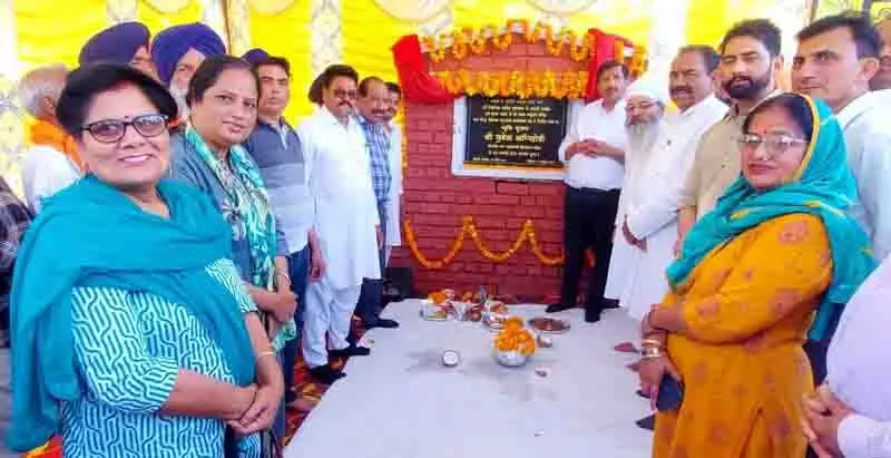 केंद्र ने माता चिंतपूर्णी मंदिर के विकास के लिए 56 करोड़ रुपये मंजूर किए: Dy CM केंद्र ने माता चिंतपूर्णी मंदिर के विकास के लिए 56 करोड़ रुपये मंजूर किए: Dy CM