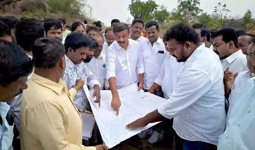 हम सरकार द्वारा मल्लन्ना सागर का पानी हैदराबाद ले जाने में बाधा डालेंगे: Kotha हम सरकार द्वारा मल्लन्ना सागर का पानी हैदराबाद ले जाने में बाधा डालेंगे: Kotha