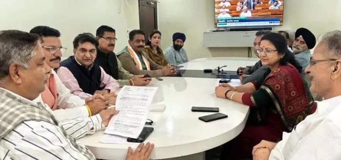 Sat Sharma ने अंबेडकर जयंती समारोह के लिए बैठक की अध्यक्षता की Sat Sharma ने अंबेडकर जयंती समारोह के लिए बैठक की अध्यक्षता की