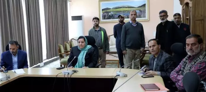 सकीना इटू ने JKBOSE के प्रदर्शन और कार्यप्रणाली की समीक्षा की सकीना इटू ने JKBOSE के प्रदर्शन और कार्यप्रणाली की समीक्षा की