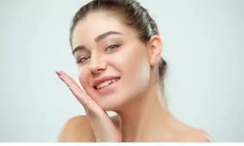 Skin Care: इस गर्मी में अपनाएं स्किनकेयर रूटीन, पाएं मुलायम और चमकदार त्वचा Skin Care: इस गर्मी में अपनाएं स्किनकेयर रूटीन, पाएं मुलायम और चमकदार त्वचा