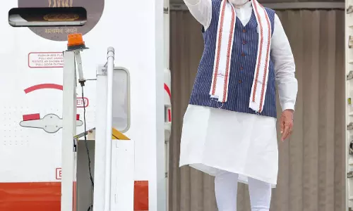 BIMSTEC Conference : PM मोदी थाईलैंड रवाना, जानें यात्रा की खासियत BIMSTEC Conference : PM मोदी थाईलैंड रवाना, जानें यात्रा की खासियत