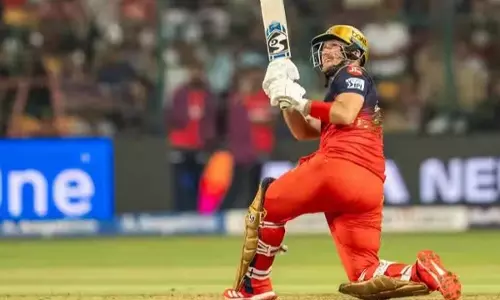 RCB के लियाम लिविंगस्टोन ने आईपीएल में 1,000 रन पूरे किए RCB के लियाम लिविंगस्टोन ने आईपीएल में 1,000 रन पूरे किए