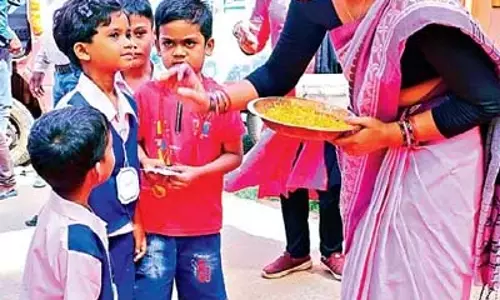 Odisha: 2,613 स्कूलों में छात्र प्रवेश समारोह