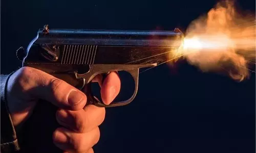 Bihar: अपराधियों ने महिला शिक्षिका के घर में घुसकर मारी गोली Bihar: अपराधियों ने महिला शिक्षिका के घर में घुसकर मारी गोली