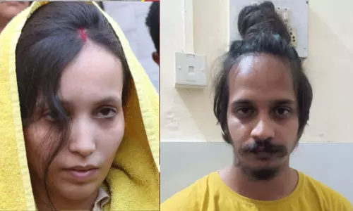 Saurabh Murder Case : पेशी के दौरान आमने-सामने आए मुस्कान और साहिल, छलक पड़े आंसू Saurabh Murder Case : पेशी के दौरान आमने-सामने आए मुस्कान और साहिल, छलक पड़े आंसू