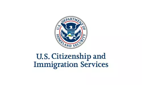 USCIS ने केवल दो जैविक लिंगों को मान्यता देने वाली नीति अपडेट की घोषणा की USCIS ने केवल दो जैविक लिंगों को मान्यता देने वाली नीति अपडेट की घोषणा की