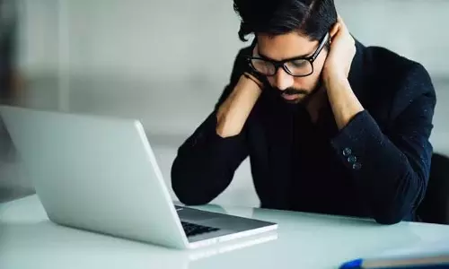 Employment Crisis : देश में रोजगार संकट: 42 लाख नौकरियों पर खतरा Employment Crisis : देश में रोजगार संकट: 42 लाख नौकरियों पर खतरा