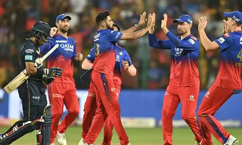 RCB vs GT: गुजरात ने थामा बैंगलोर की जीत का पहिया