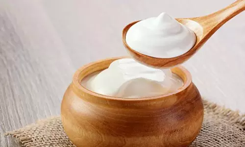 Lifestyle : दोपहर के खाने के बाद दही खाने से शरीर में होते हैं ये बदलाव