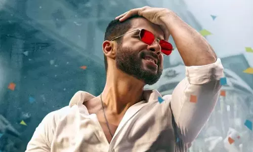 Deva Review : न कहानी दमदार, न फिल्म असरदार