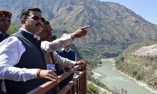 Himachal Pradesh के मंत्री विक्रमादित्य सिंह ने केंद्र सरकार की आलोचना की Himachal Pradesh के मंत्री विक्रमादित्य सिंह ने केंद्र सरकार की आलोचना की