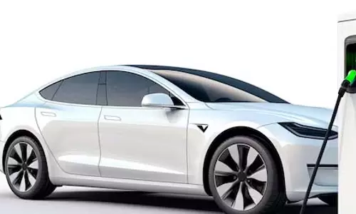 Tesla की बिक्री में 13% गिरावट Tesla की बिक्री में 13% गिरावट