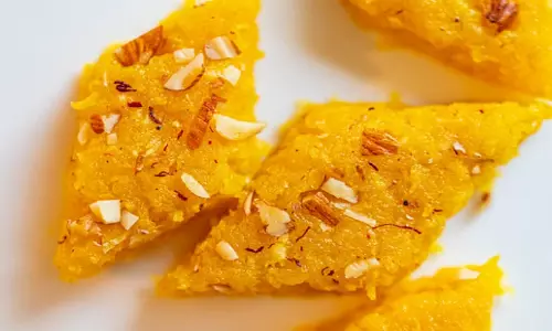 Apple-Coconut Barfi कभी कोई नहीं भूल सकता इसका स्वाद
