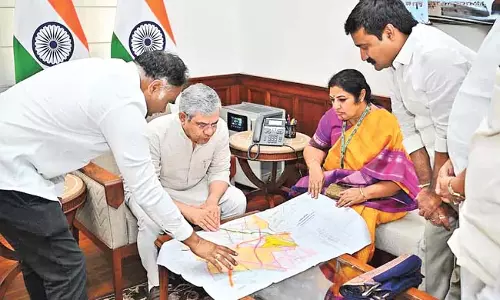 Daggubati Purandeswari : गोलापुडी में एक सैटेलाइट रेलवे स्टेशन बनाया जाना चाहिए