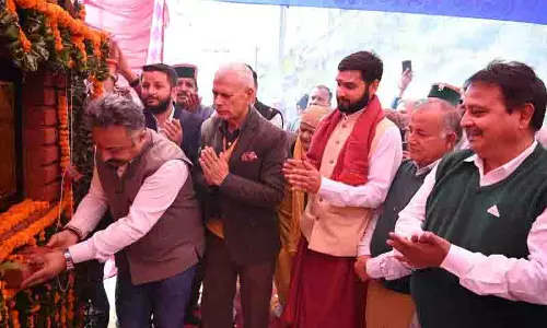 Himachal: मंत्री ने चामशु पुल की आधारशिला रखी