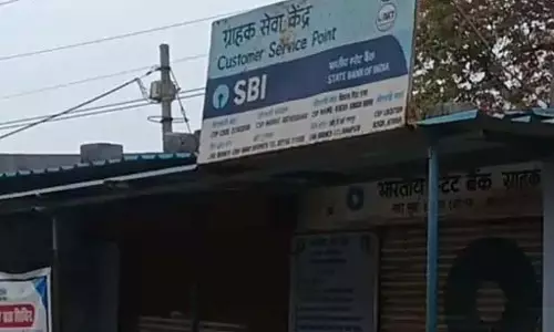 चॉइस सेंटर का ताला टूटा, 15 हजार पार चॉइस सेंटर का ताला टूटा, 15 हजार पार
