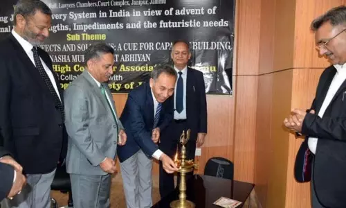 CJ ने नशीली दवाओं के दुरुपयोग से लड़ने के लिए सहयोगात्मक प्रयासों की वकालत की CJ ने नशीली दवाओं के दुरुपयोग से लड़ने के लिए सहयोगात्मक प्रयासों की वकालत की