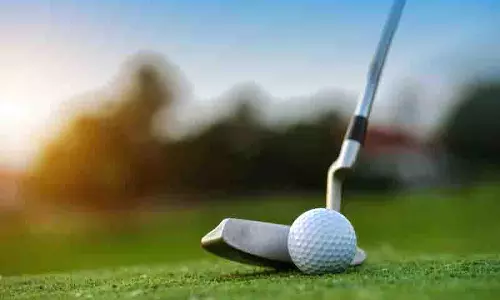 आमंत्रण Golf चैंपियनशिप में दूसरे राउंड के बाद शहर के युवराज आगे आमंत्रण Golf चैंपियनशिप में दूसरे राउंड के बाद शहर के युवराज आगे
