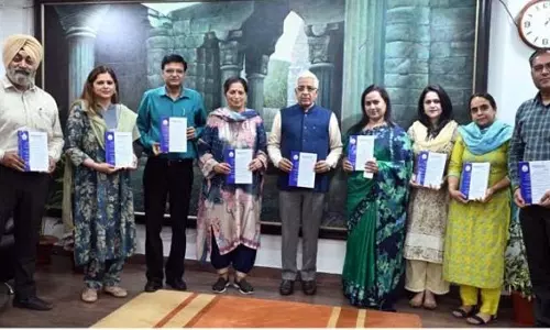JU ने बहुविषयक पत्रिका ‘रिसर्चर’ का नवीनतम संस्करण जारी किया JU ने बहुविषयक पत्रिका ‘रिसर्चर’ का नवीनतम संस्करण जारी किया