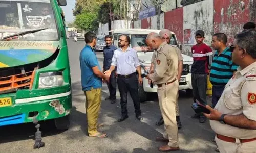 RTO जम्मू ने ओवरलोडिंग और गलत पार्किंग पर कार्रवाई की