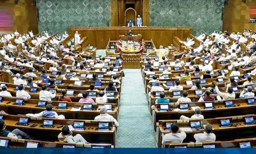 संसद में वक्फ बिल पारित करने पर शक्ति परीक्षण