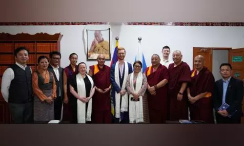 स्कॉटिश प्रतिनिधिमंडल ने निर्वासित तिब्बती संसद का किया दौरा, Tibetan मुद्दे के प्रति समर्थन की पुष्टि की