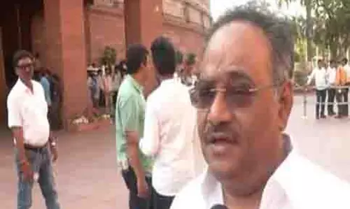 बंगाल एसएससी घोटाला, ममता से इस्तीफे की मांग
