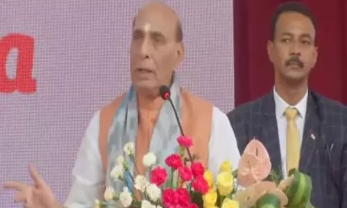 रक्षा मंत्री राजनाथ सिंह ने AMC में तकनीकी प्रगति की आवश्यकता पर डाला प्रकाश रक्षा मंत्री राजनाथ सिंह ने AMC में तकनीकी प्रगति की आवश्यकता पर डाला प्रकाश