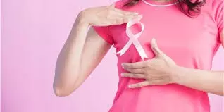Health: स्तन कैंसर के मामलों में वृद्धि, जानिए कैसे करें इस बीमारी की पहचान Health: स्तन कैंसर के मामलों में वृद्धि, जानिए कैसे करें इस बीमारी की पहचान
