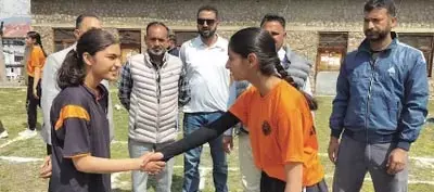 डोडा में 90 लड़कियों ने खेल प्रतियोगिताओं में भाग लिया डोडा में 90 लड़कियों ने खेल प्रतियोगिताओं में भाग लिया
