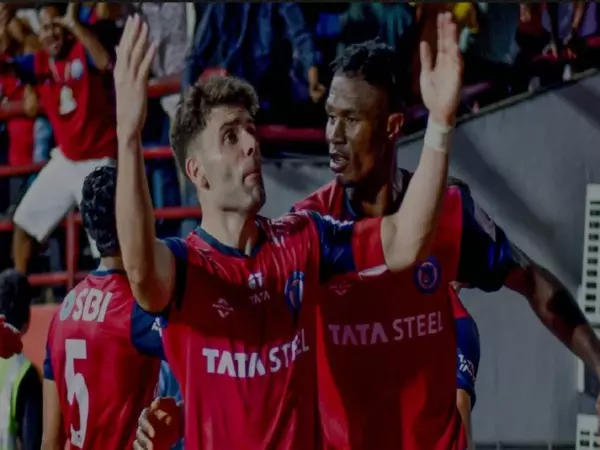 जमशेदपुर एफसी ने MBSG के खिलाफ पहले चरण में बढ़त हासिल की जमशेदपुर एफसी ने MBSG के खिलाफ पहले चरण में बढ़त हासिल की