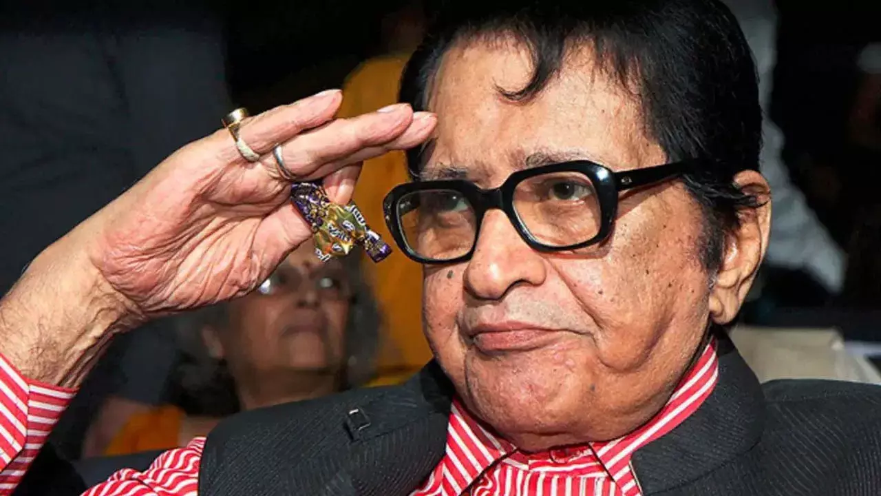 मनोज कुमार के निधन पर शोक में डूबा बॉलीवुड मनोज कुमार के निधन पर शोक में डूबा बॉलीवुड