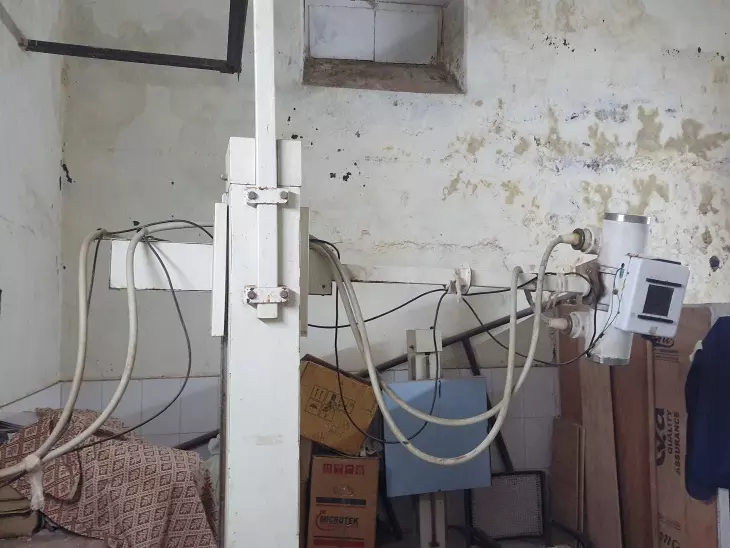 Ballia: अस्पताल में एक्स-रे मशीन खराब, मरीजों की बढ़ी परेशानियां Ballia: अस्पताल में एक्स-रे मशीन खराब, मरीजों की बढ़ी परेशानियां
